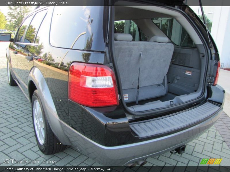 Black / Shale 2005 Ford Freestyle SE
