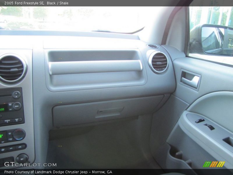 Black / Shale 2005 Ford Freestyle SE