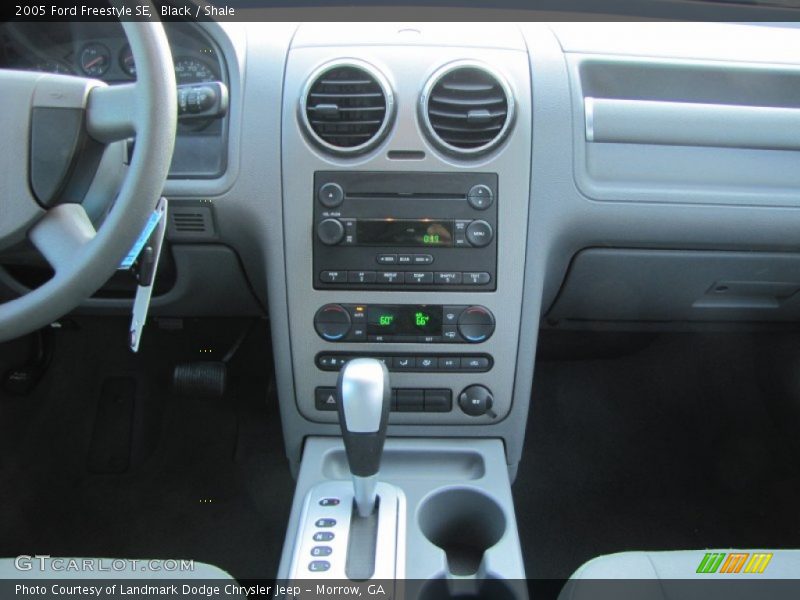 Black / Shale 2005 Ford Freestyle SE
