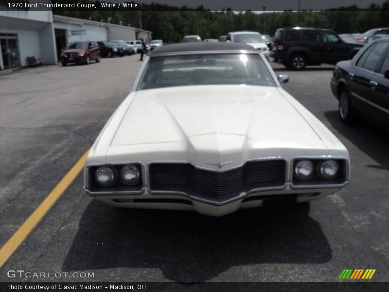 White / White 1970 Ford Thunderbird Coupe