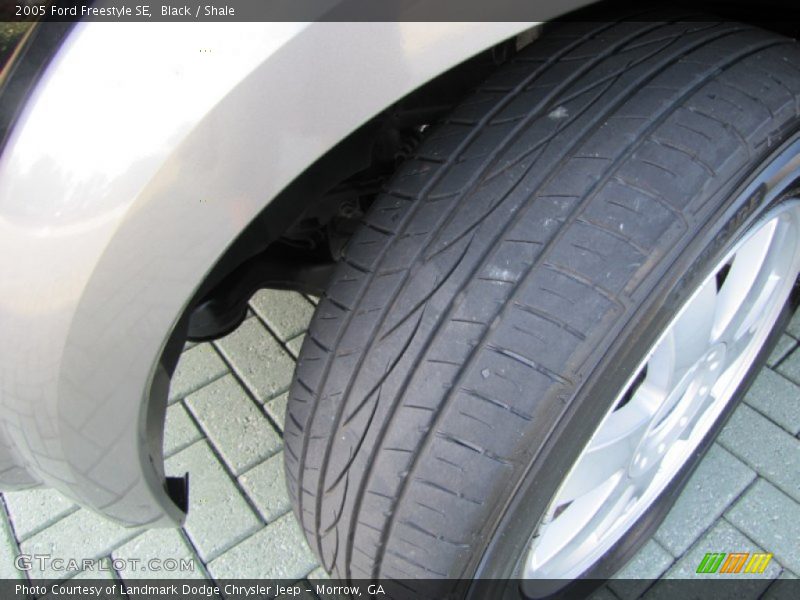 Black / Shale 2005 Ford Freestyle SE
