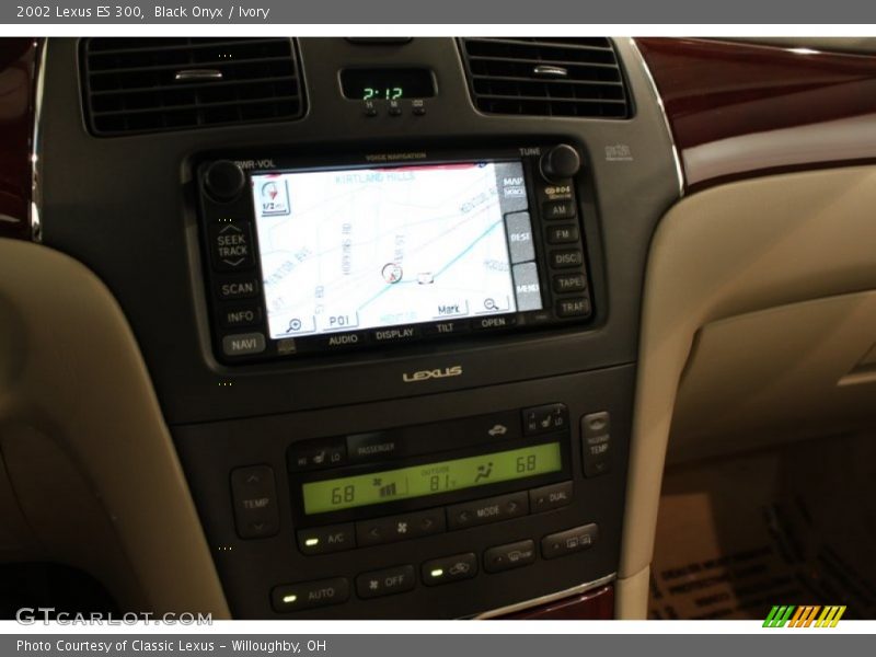 Black Onyx / Ivory 2002 Lexus ES 300