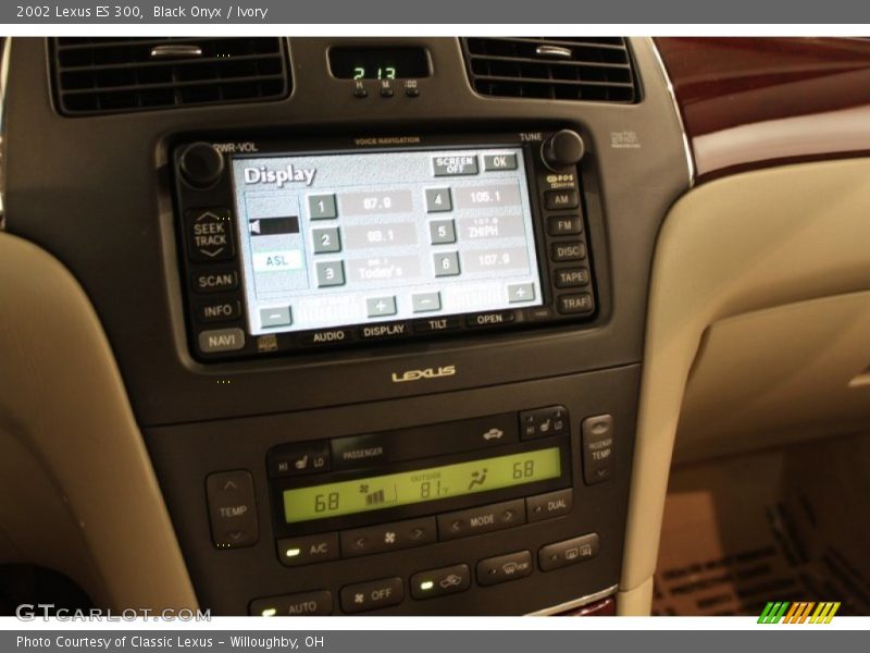 Black Onyx / Ivory 2002 Lexus ES 300