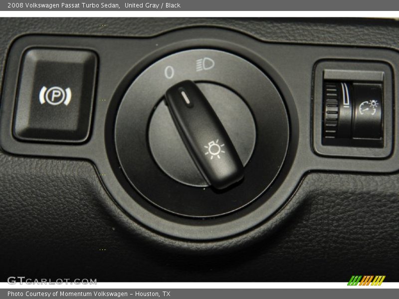 United Gray / Black 2008 Volkswagen Passat Turbo Sedan