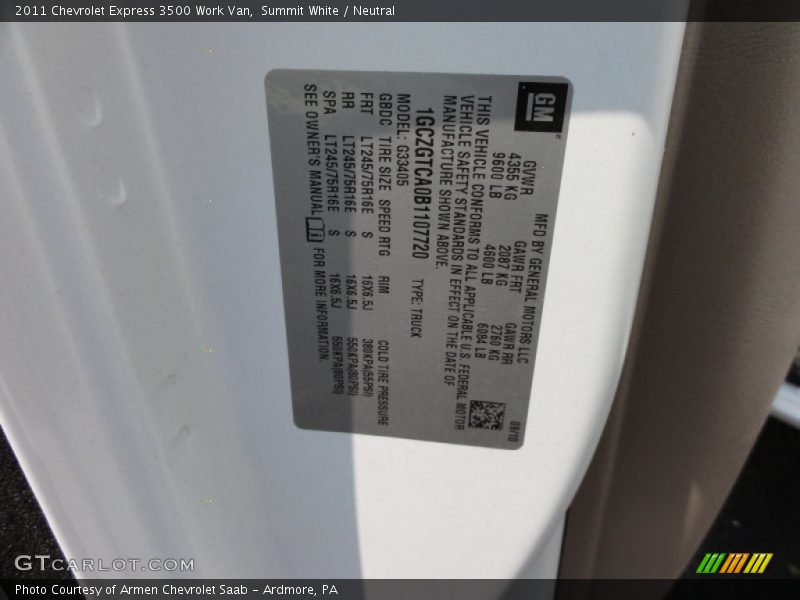 Summit White / Neutral 2011 Chevrolet Express 3500 Work Van