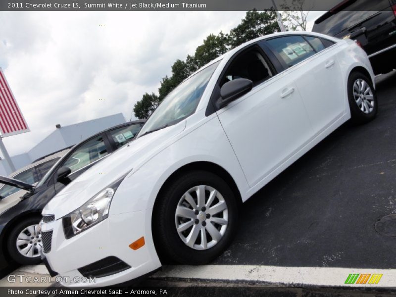 Summit White / Jet Black/Medium Titanium 2011 Chevrolet Cruze LS