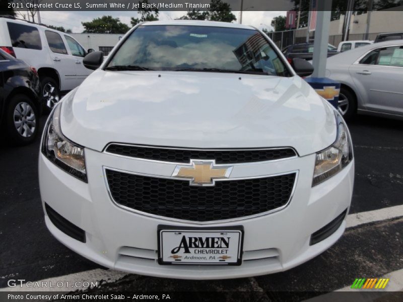 Summit White / Jet Black/Medium Titanium 2011 Chevrolet Cruze LS