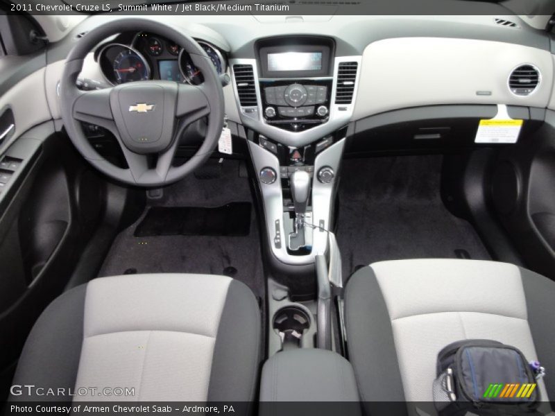 Summit White / Jet Black/Medium Titanium 2011 Chevrolet Cruze LS