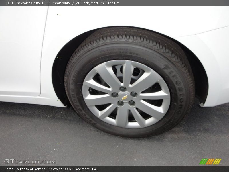 Summit White / Jet Black/Medium Titanium 2011 Chevrolet Cruze LS