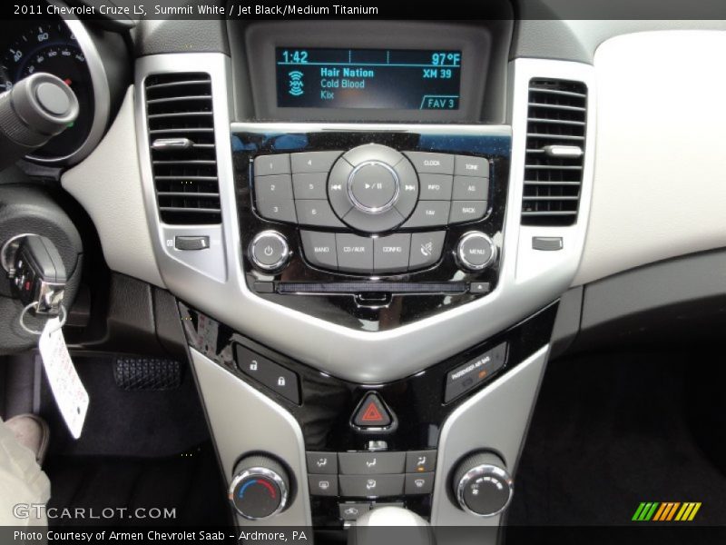 Summit White / Jet Black/Medium Titanium 2011 Chevrolet Cruze LS