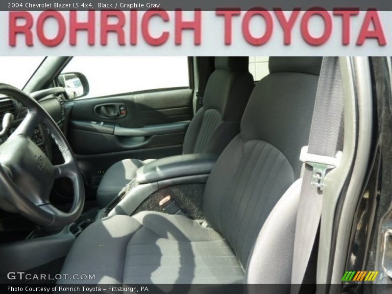 Black / Graphite Gray 2004 Chevrolet Blazer LS 4x4
