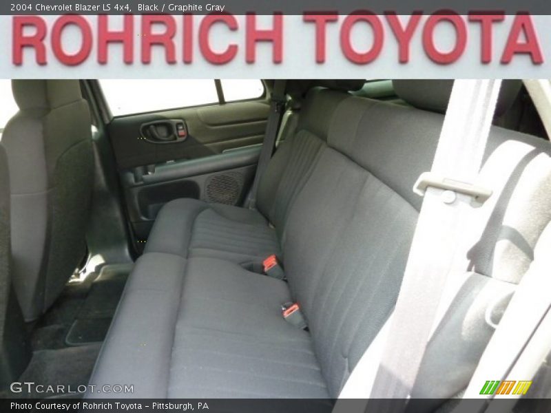 Black / Graphite Gray 2004 Chevrolet Blazer LS 4x4