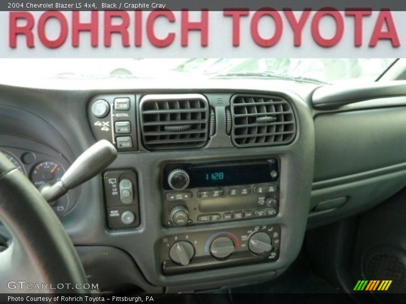 Black / Graphite Gray 2004 Chevrolet Blazer LS 4x4
