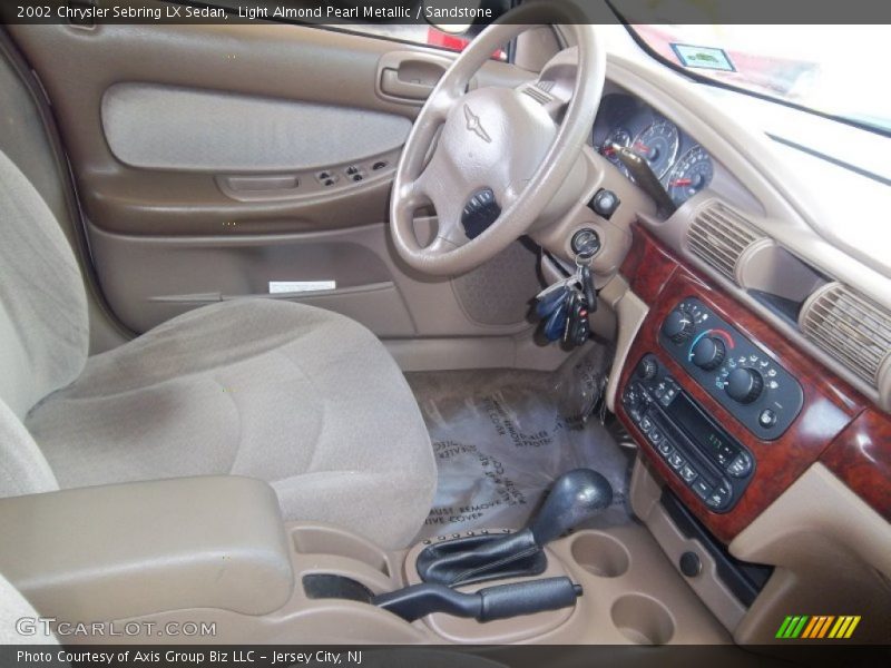 Light Almond Pearl Metallic / Sandstone 2002 Chrysler Sebring LX Sedan