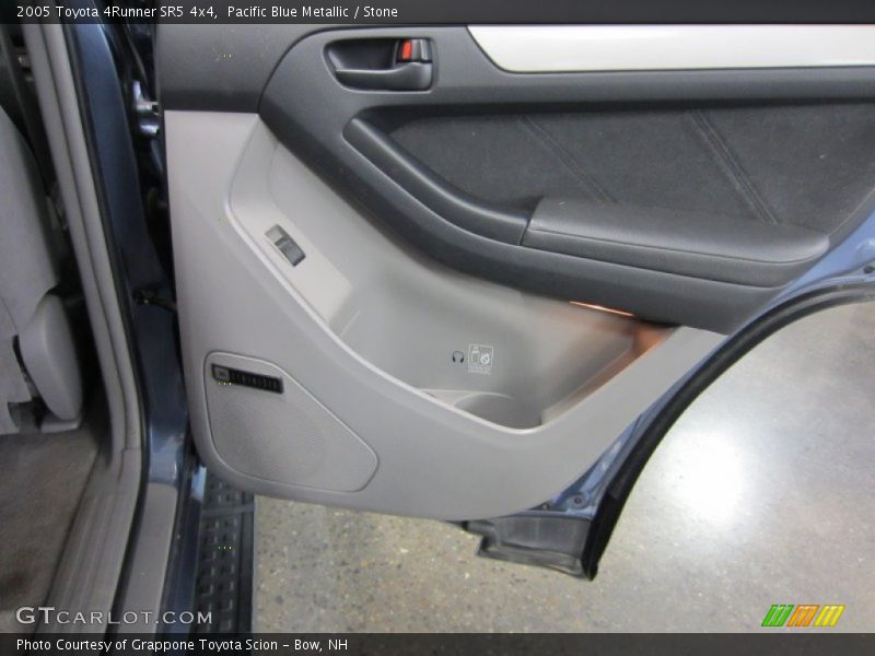Pacific Blue Metallic / Stone 2005 Toyota 4Runner SR5 4x4