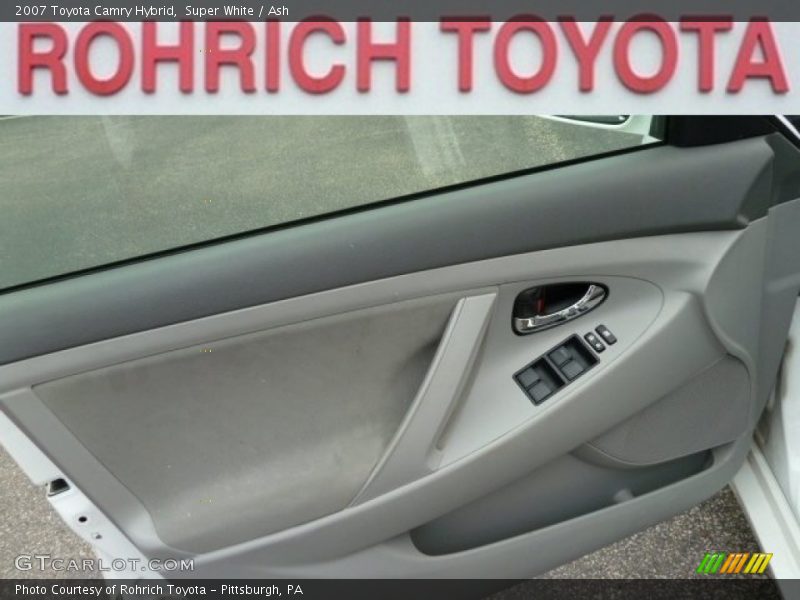 Super White / Ash 2007 Toyota Camry Hybrid