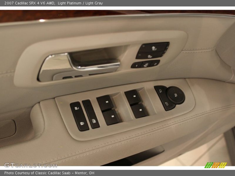 Light Platinum / Light Gray 2007 Cadillac SRX 4 V6 AWD