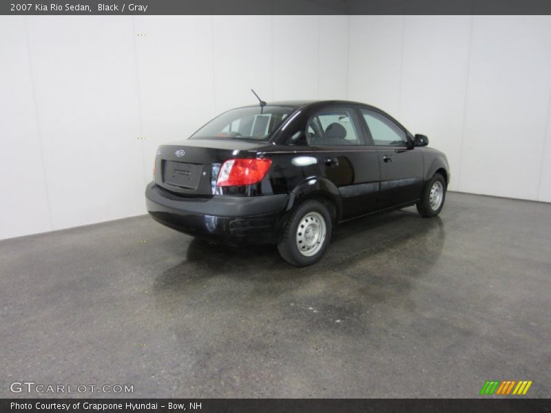 Black / Gray 2007 Kia Rio Sedan