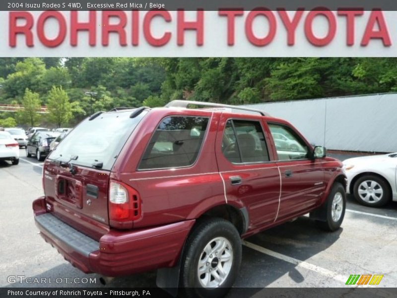 Excessive Red Mica / Beige 2004 Isuzu Rodeo S 4WD