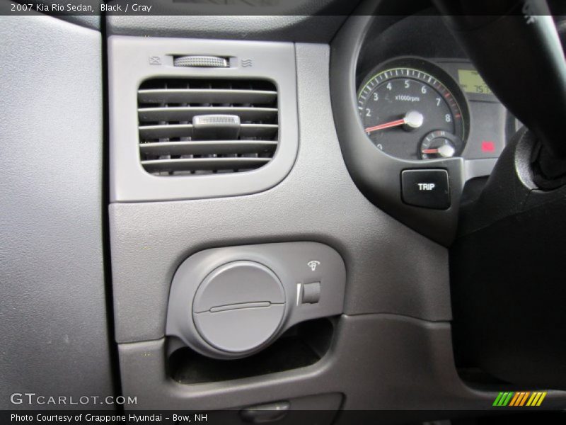 Black / Gray 2007 Kia Rio Sedan