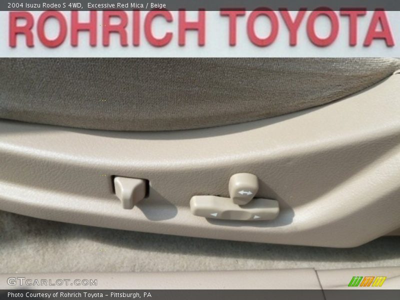 Excessive Red Mica / Beige 2004 Isuzu Rodeo S 4WD