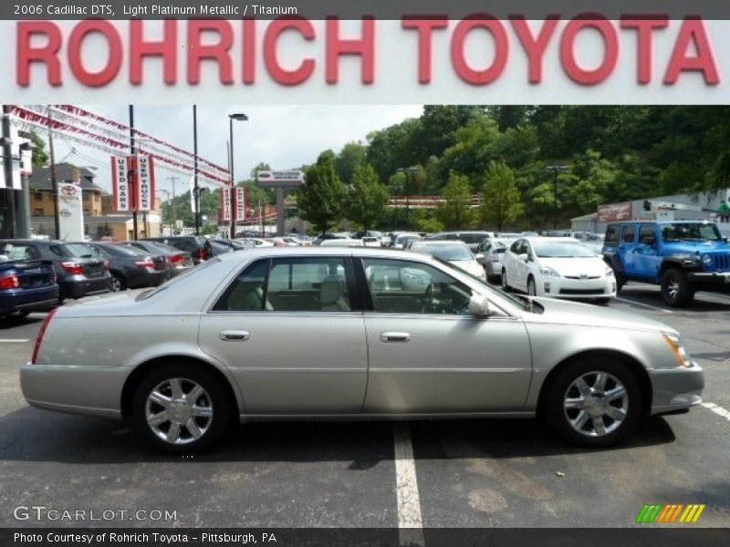 Light Platinum Metallic / Titanium 2006 Cadillac DTS