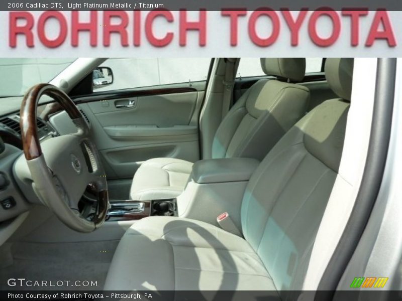 Light Platinum Metallic / Titanium 2006 Cadillac DTS