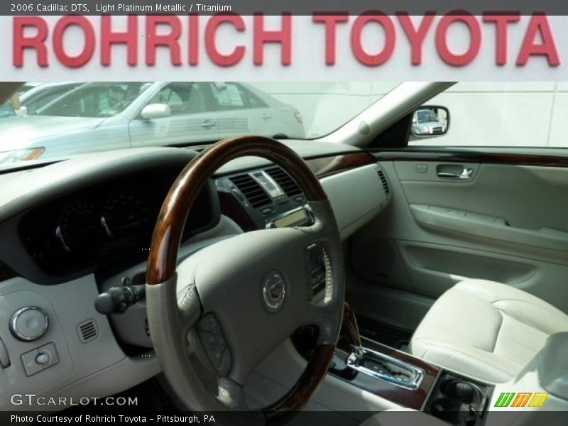 Light Platinum Metallic / Titanium 2006 Cadillac DTS