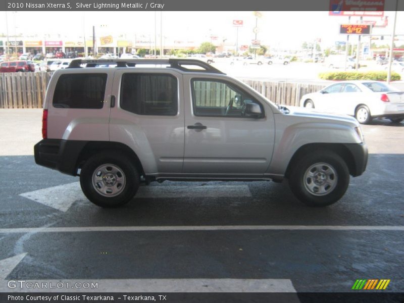 Silver Lightning Metallic / Gray 2010 Nissan Xterra S