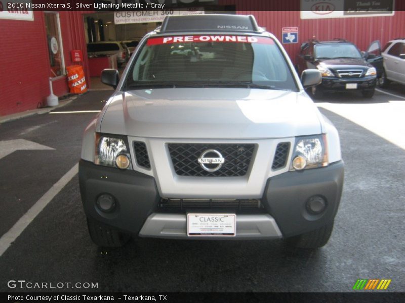 Silver Lightning Metallic / Gray 2010 Nissan Xterra S