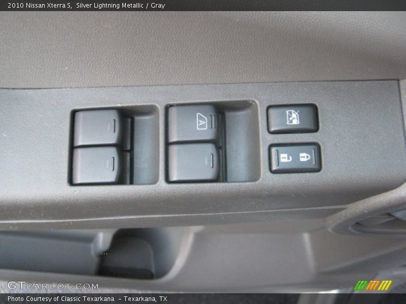 Silver Lightning Metallic / Gray 2010 Nissan Xterra S