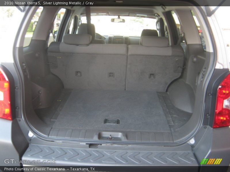 Silver Lightning Metallic / Gray 2010 Nissan Xterra S
