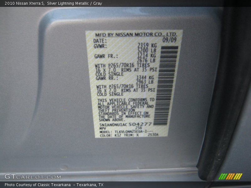 Silver Lightning Metallic / Gray 2010 Nissan Xterra S