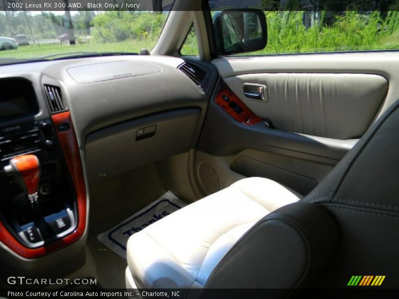 Black Onyx / Ivory 2002 Lexus RX 300 AWD