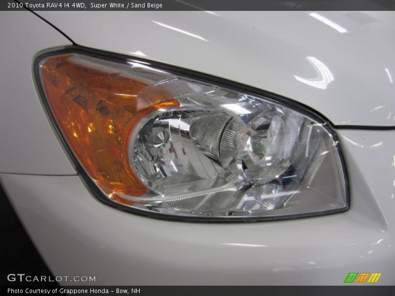 Super White / Sand Beige 2010 Toyota RAV4 I4 4WD