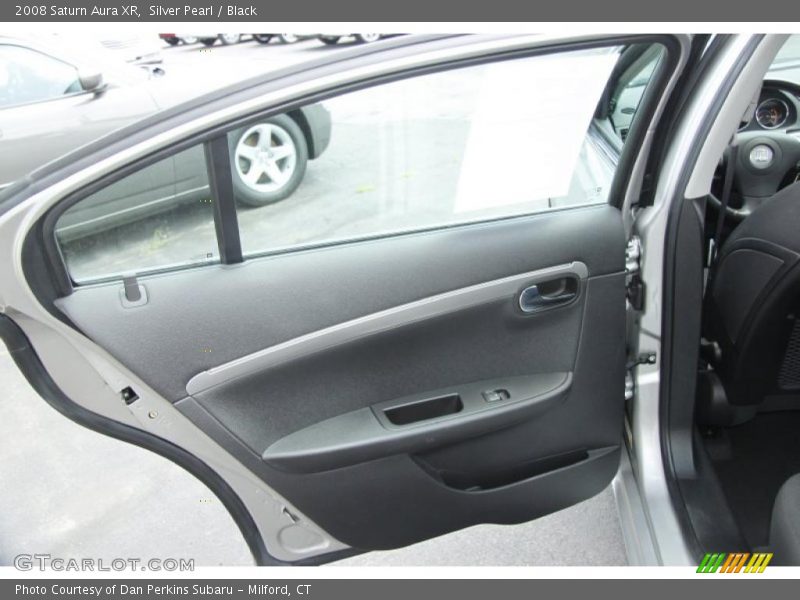 Silver Pearl / Black 2008 Saturn Aura XR