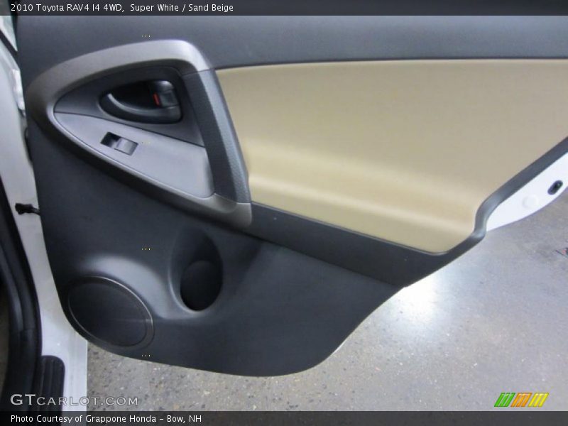 Super White / Sand Beige 2010 Toyota RAV4 I4 4WD