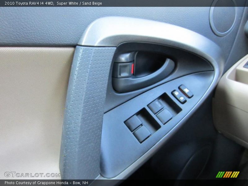Super White / Sand Beige 2010 Toyota RAV4 I4 4WD