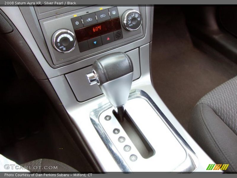 Silver Pearl / Black 2008 Saturn Aura XR