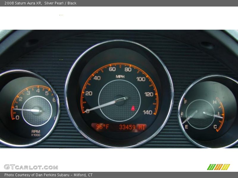 Silver Pearl / Black 2008 Saturn Aura XR