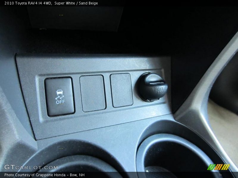 Super White / Sand Beige 2010 Toyota RAV4 I4 4WD