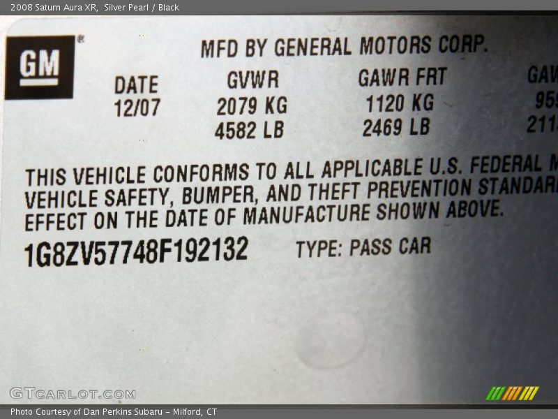 Silver Pearl / Black 2008 Saturn Aura XR