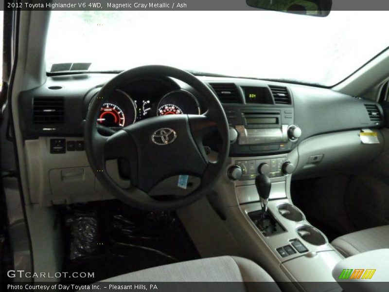Magnetic Gray Metallic / Ash 2012 Toyota Highlander V6 4WD