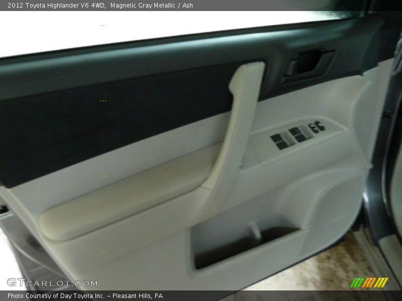 Magnetic Gray Metallic / Ash 2012 Toyota Highlander V6 4WD