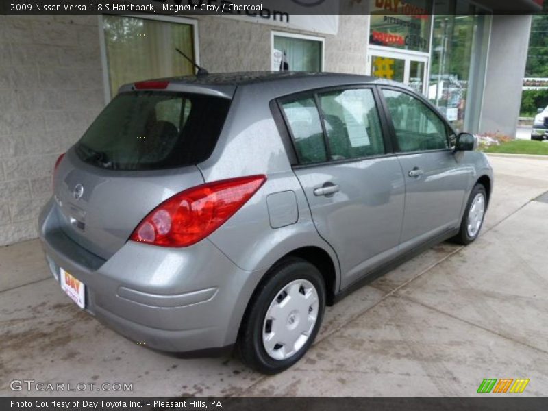Magnetic Gray / Charcoal 2009 Nissan Versa 1.8 S Hatchback
