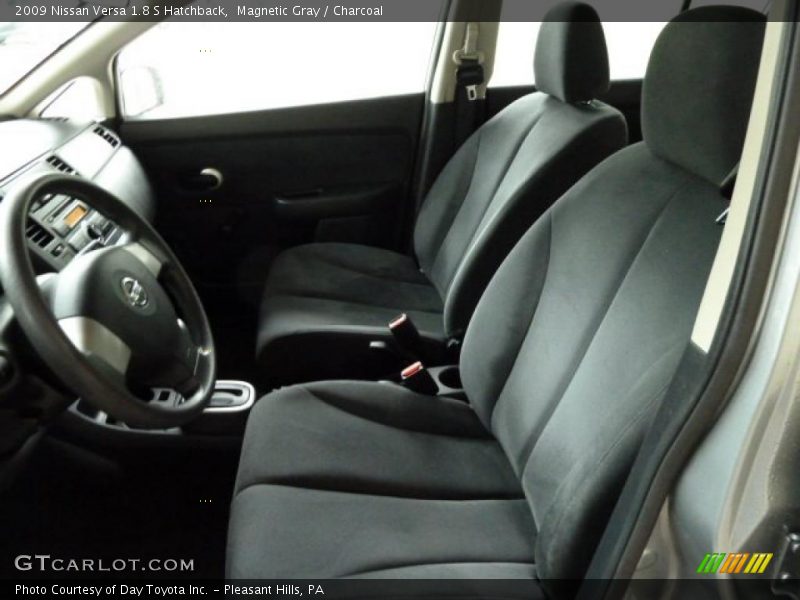 Magnetic Gray / Charcoal 2009 Nissan Versa 1.8 S Hatchback