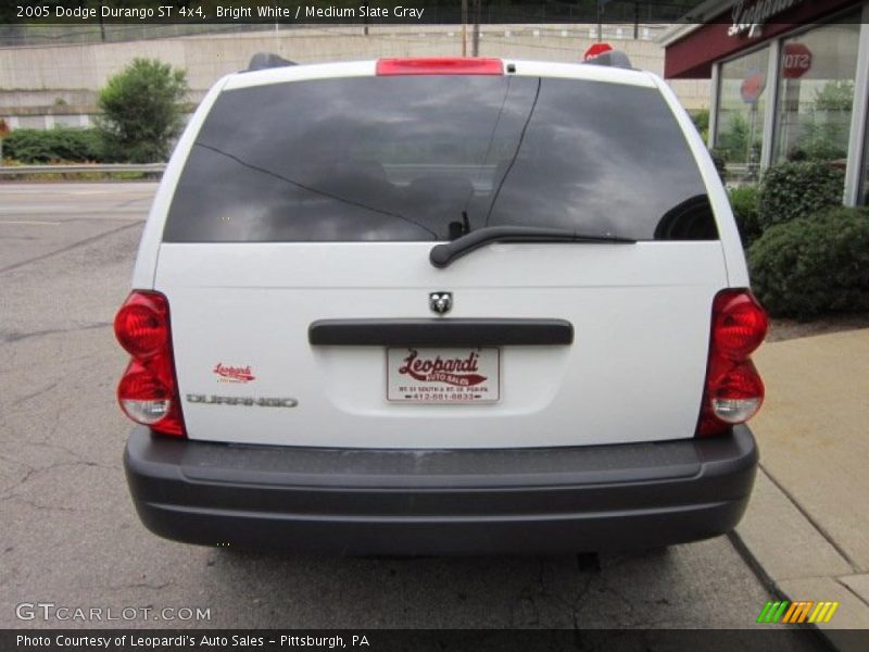 Bright White / Medium Slate Gray 2005 Dodge Durango ST 4x4