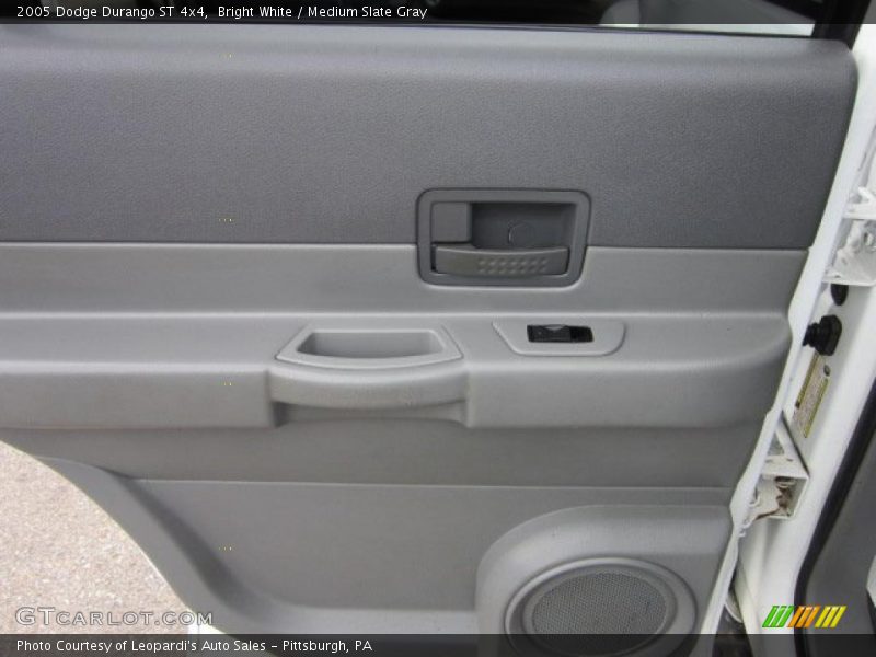 Bright White / Medium Slate Gray 2005 Dodge Durango ST 4x4