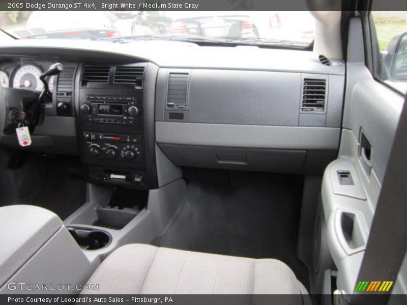 Bright White / Medium Slate Gray 2005 Dodge Durango ST 4x4