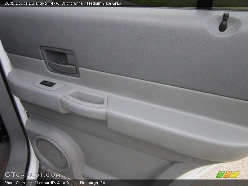 Bright White / Medium Slate Gray 2005 Dodge Durango ST 4x4